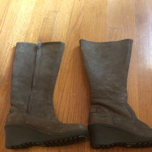Keen Women's Wedge Boots Size 7.5 US